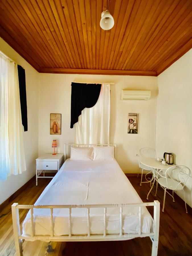 Pastor Historical Apart-Hotel The Gulf Of Izmir Exterior photo